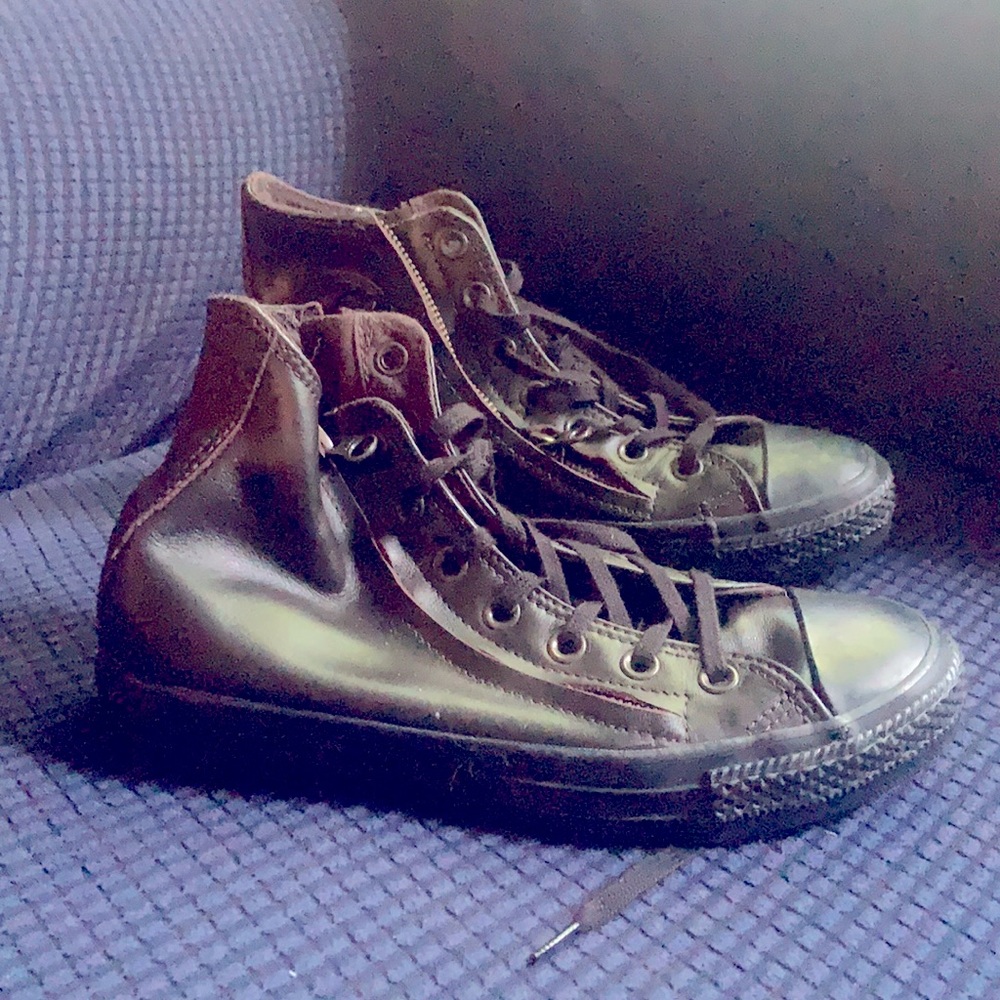 Size 6.5 Women’s Brown Leather Converse